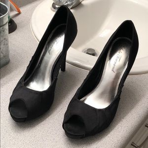 Black peep toe heels